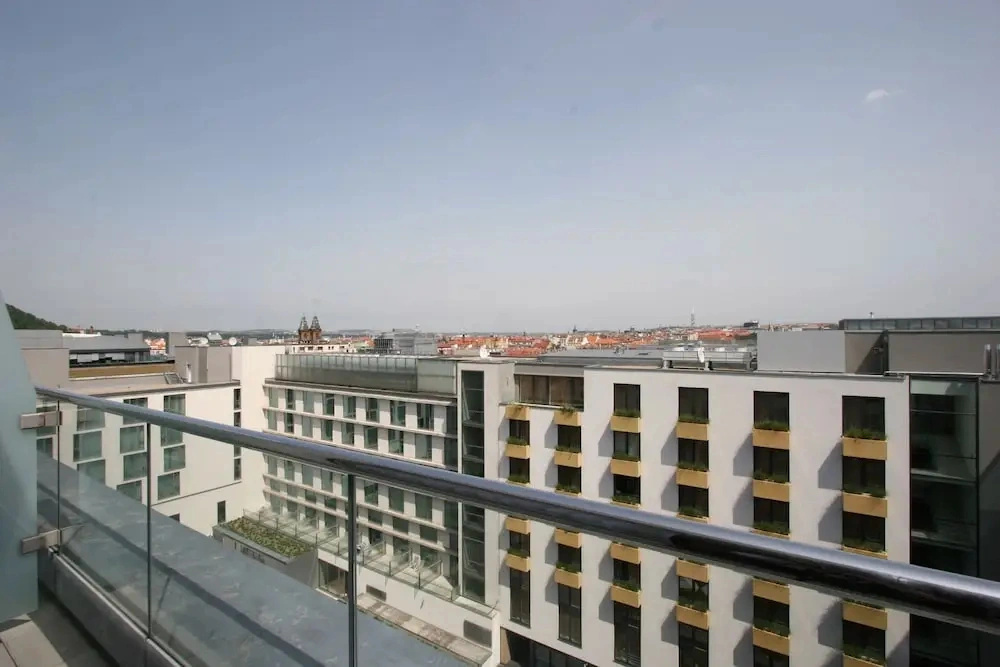 Angel Apartments