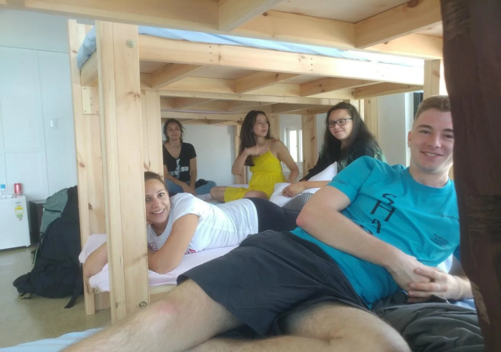Redo Backpackers - Hostel