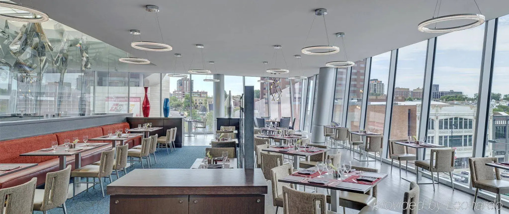 The Art Hotel Denver, Curio Collection by Hilton
