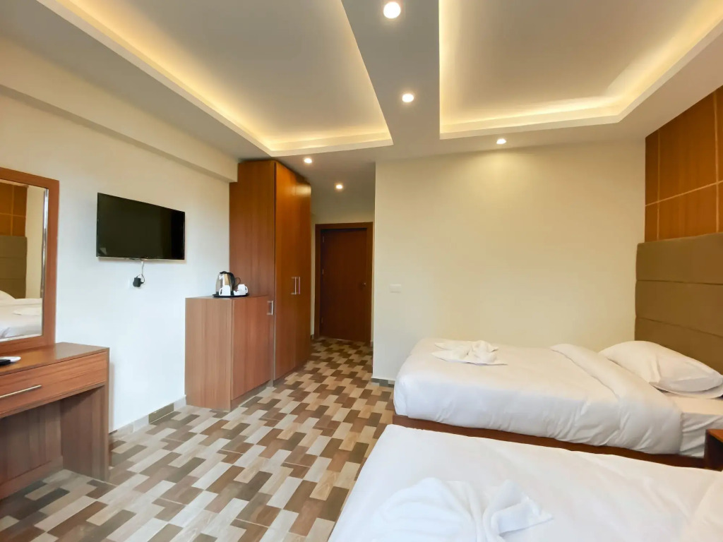 Royal Nine Pyramids View Hotel