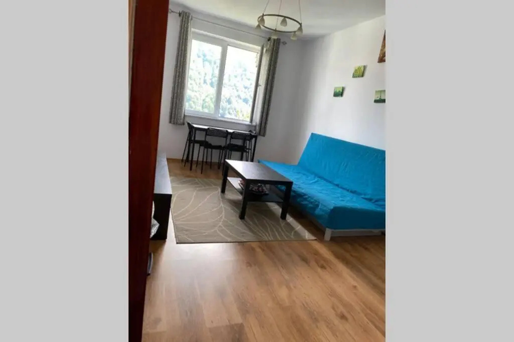 Extremely Quiet and Relaxing Apartment at the 4th Floor - No Elevator