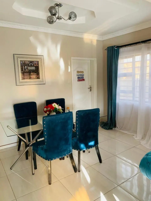 Royal Suites Guest House