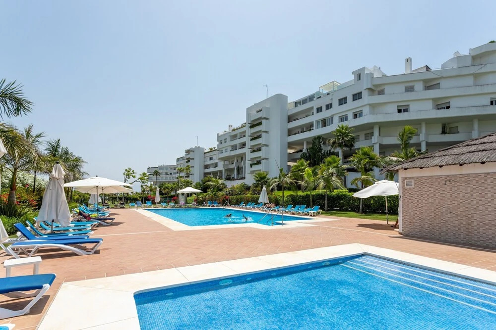 3BD Exclusive Apartment in Guadalmina Beach, Parque del sol