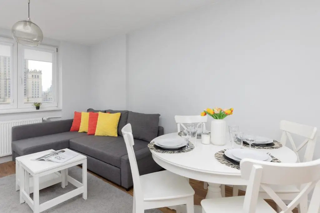 Apartments Golden Warsaw by Renters