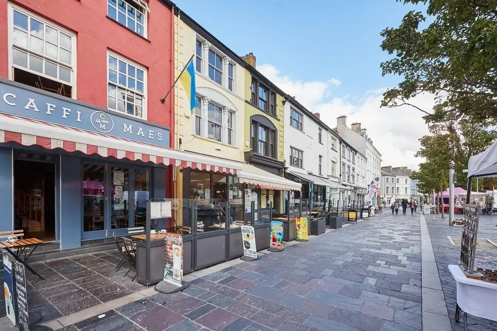 Host & Stay - High Street Apartments