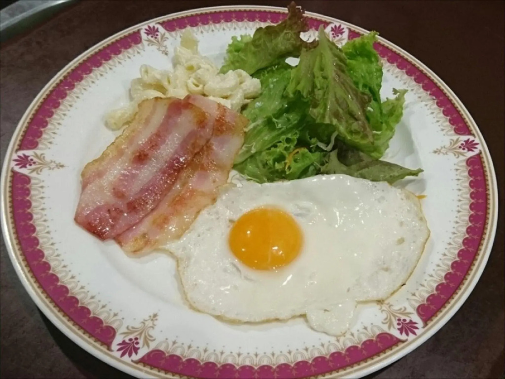 Sunrise Hotel Okinawa-どこか懐かしいレトロ宿軽朝食付