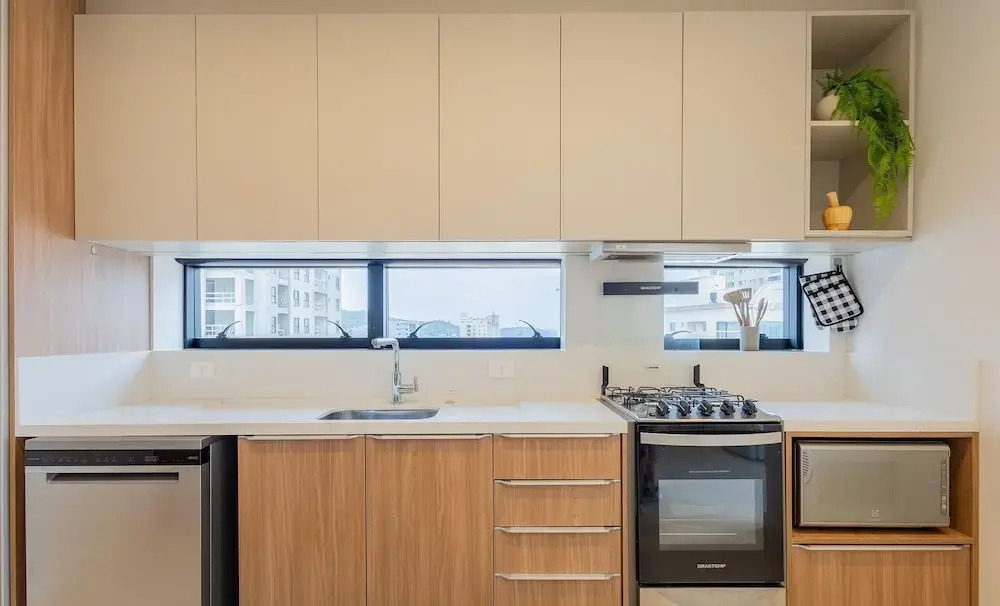 Partial Ocean View Apt w/ Barbecue Grill Axp1301
