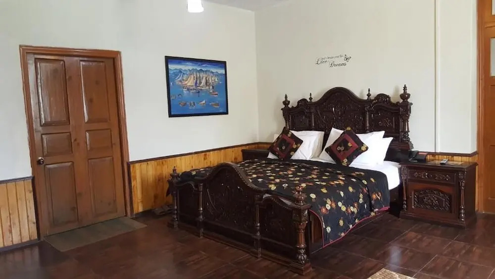 Pine Top Hotel Murree