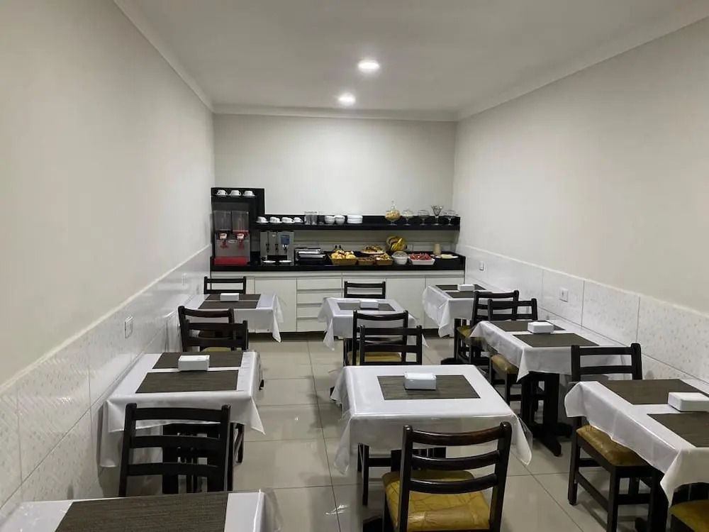 Hotel Cumbica Guarulhos - Café da Manhã e Estacionamento Incluso