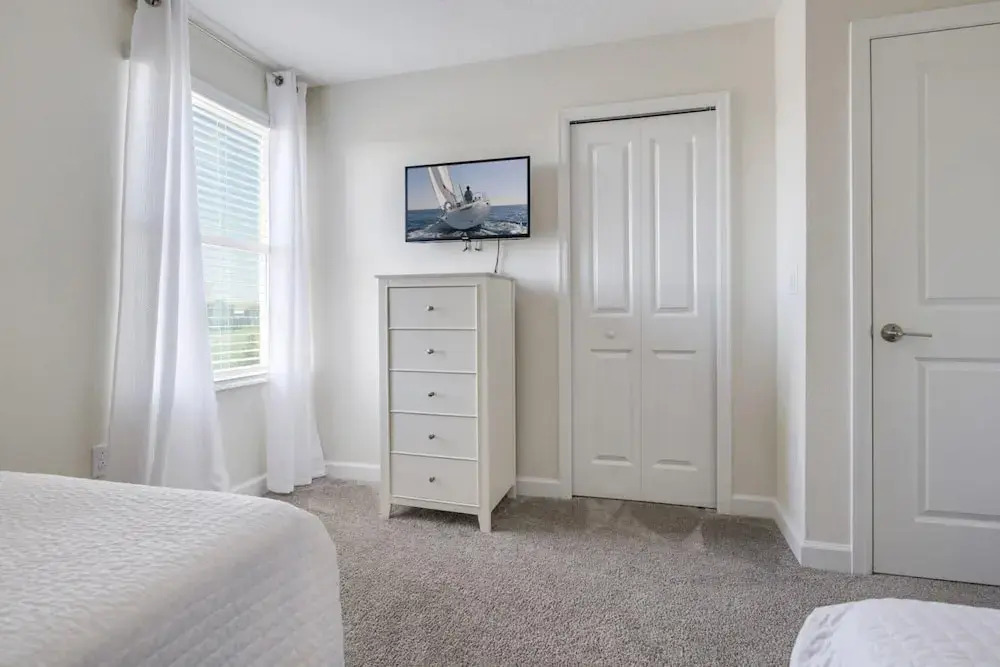 Wonderful Home With Movie Room Near Disney