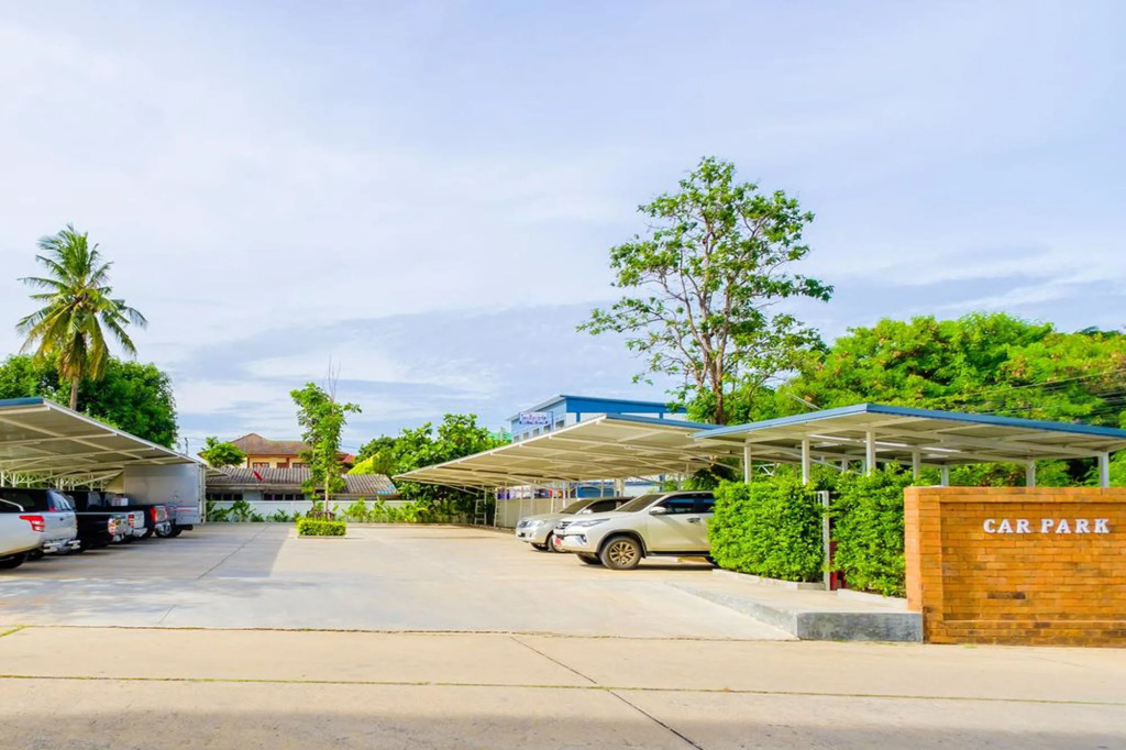 The Rich Hotel