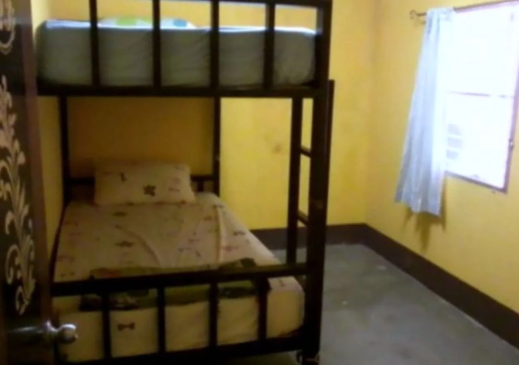 Win Backpacker Hostel