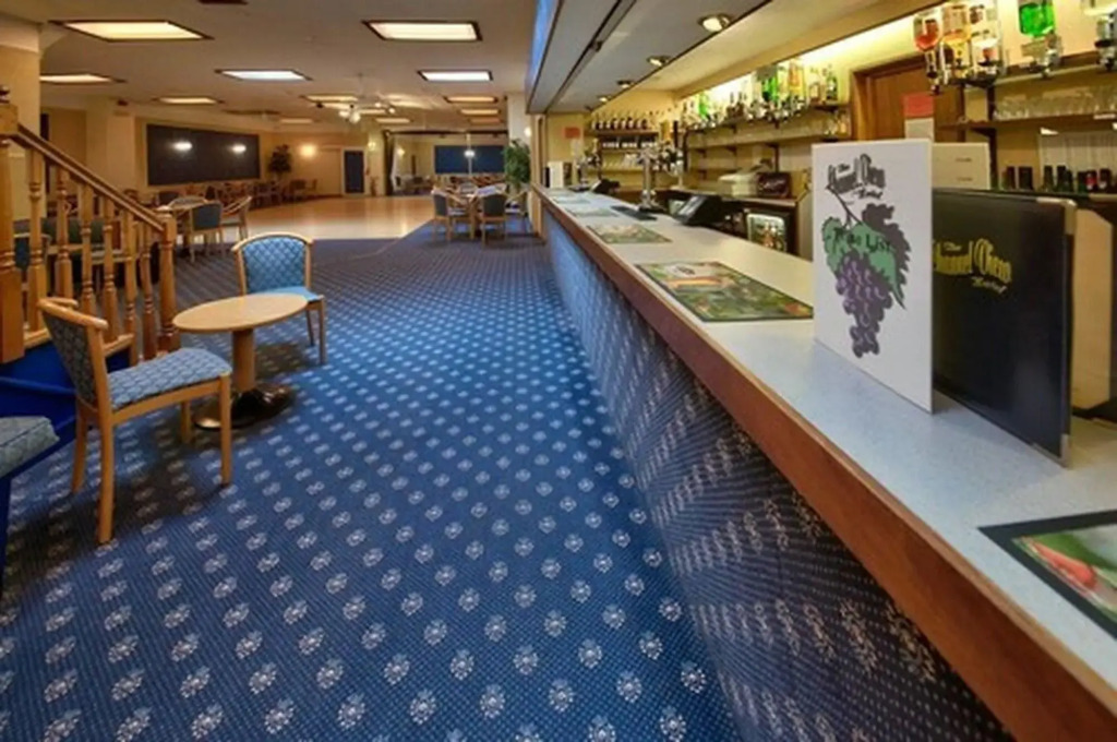 Channel View Hotel