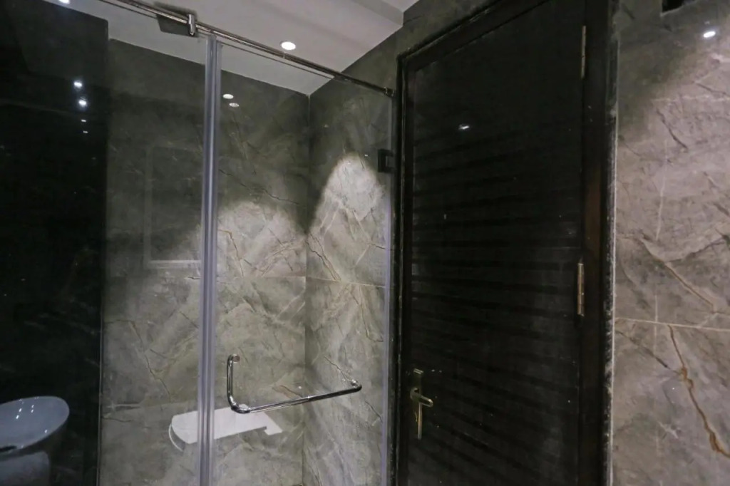 The Vanson Delite "Newly Rebuilt 2026" - Near New Delhi Station & Connaught Place