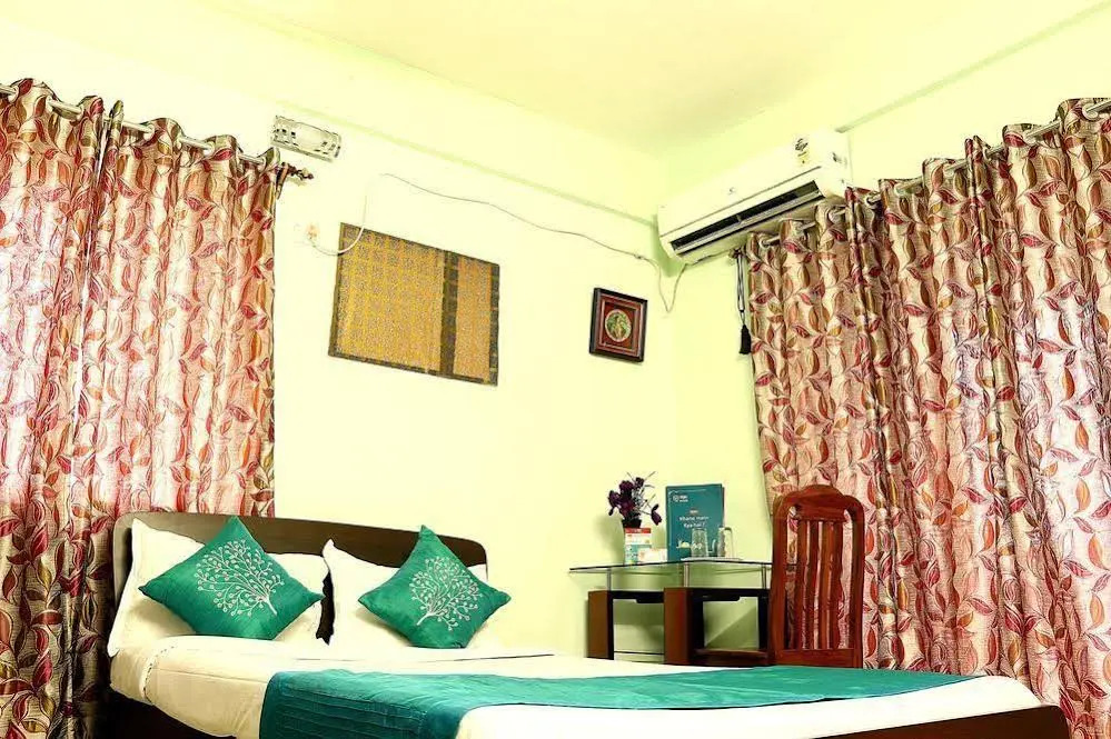 OYO Apartments New Town Axis Mall