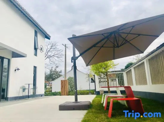Yiyi Zhenxuan Hostel