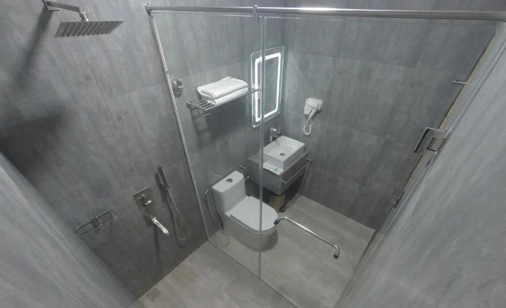 Dhiffushi Tourist Hotel