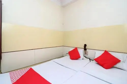 Hotel Amrita by OYO Rooms