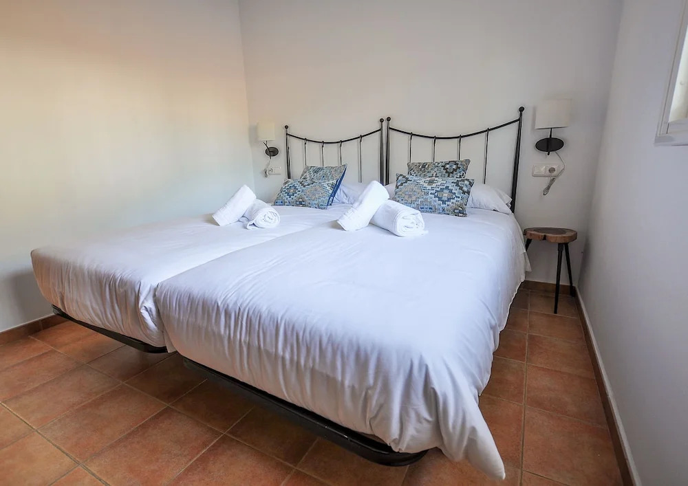 Paredones Casa Rural Caminito del Rey