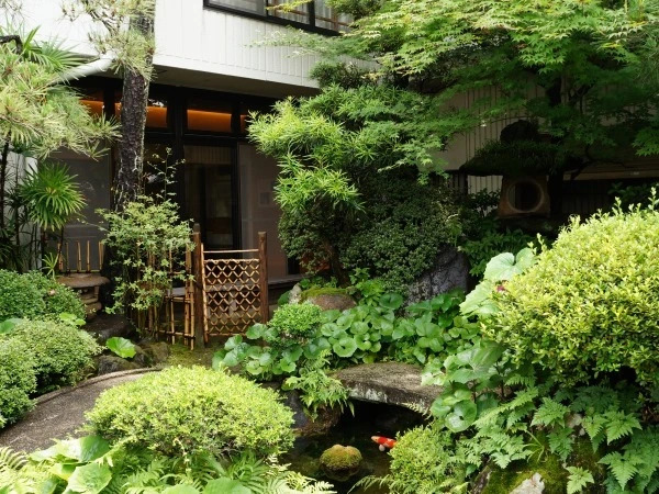 Hangetsu-an