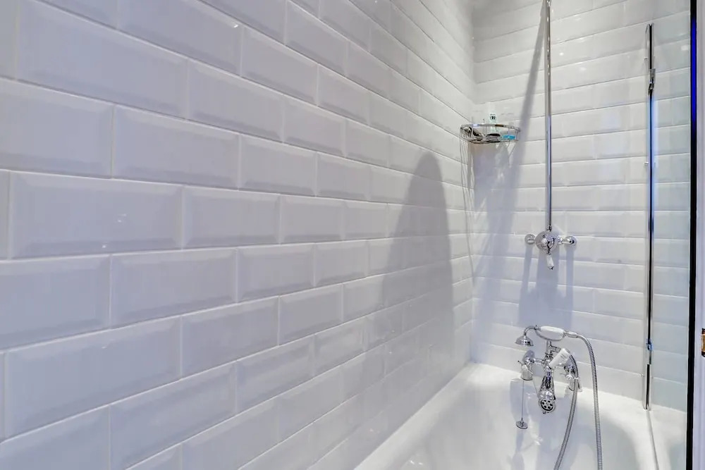 Fulham Large 1 bed Flat in Charming Building