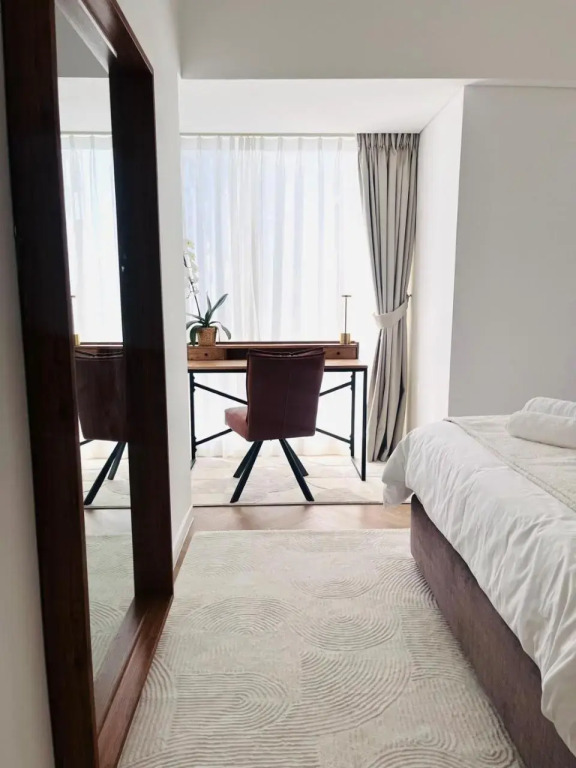 The Smart Concierge - Cayan tower