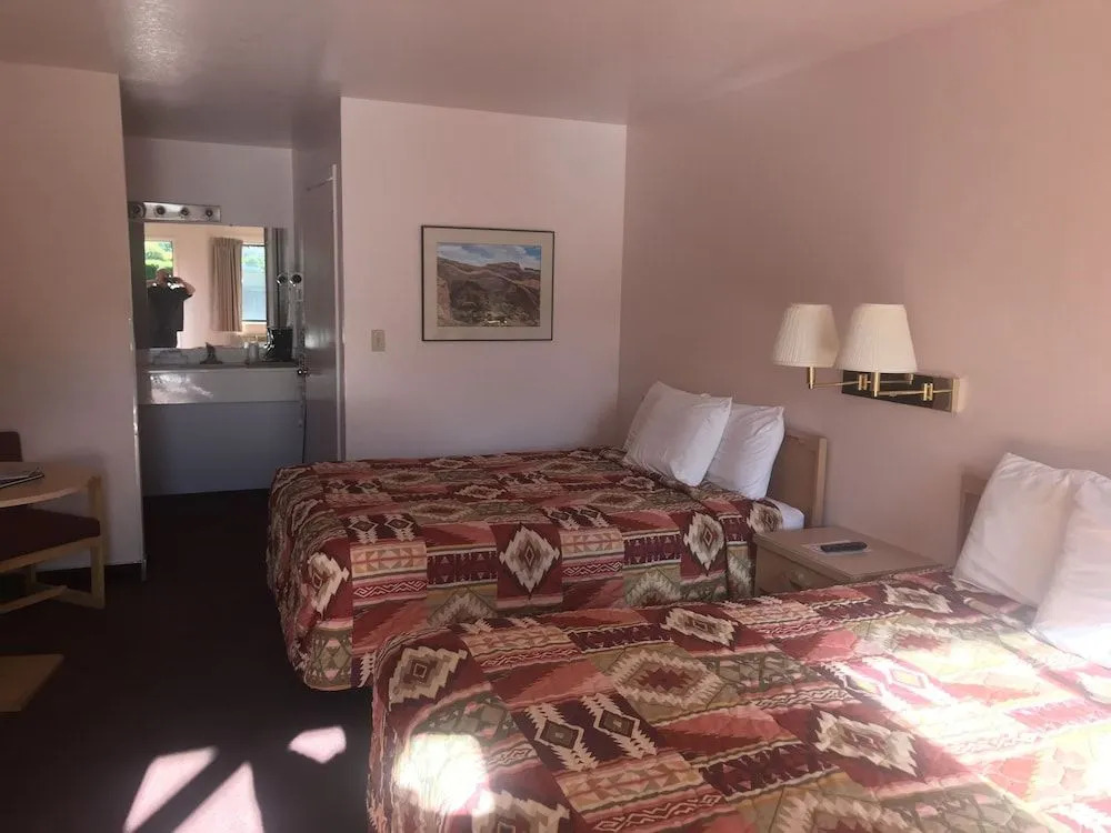 The Virginian Inn Moab Downtown