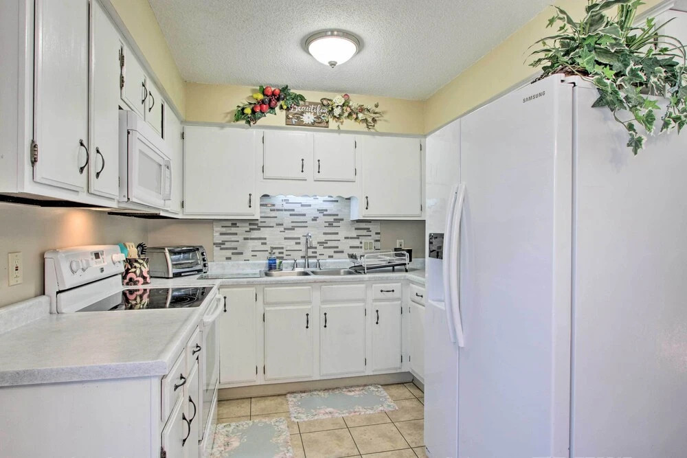 Charming Rochester Home, 4 Mi to Mayo Clinic!