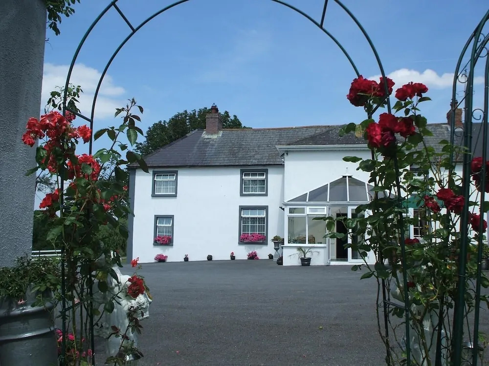 Grove Farm House B&B