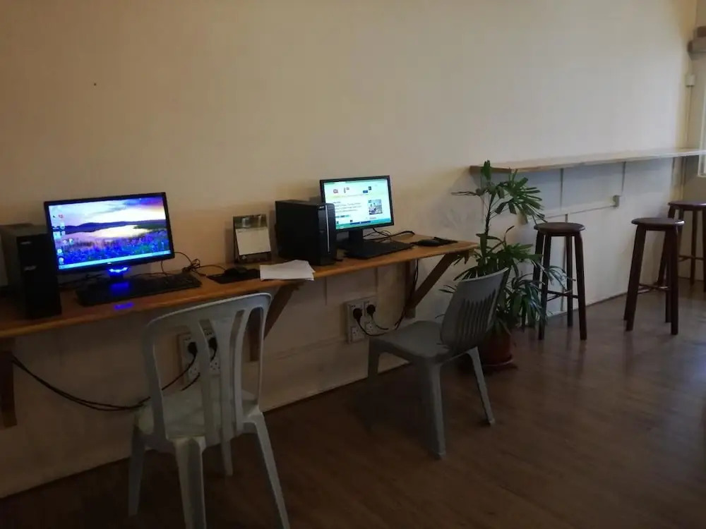 Harbourside Backpackers - Hostel