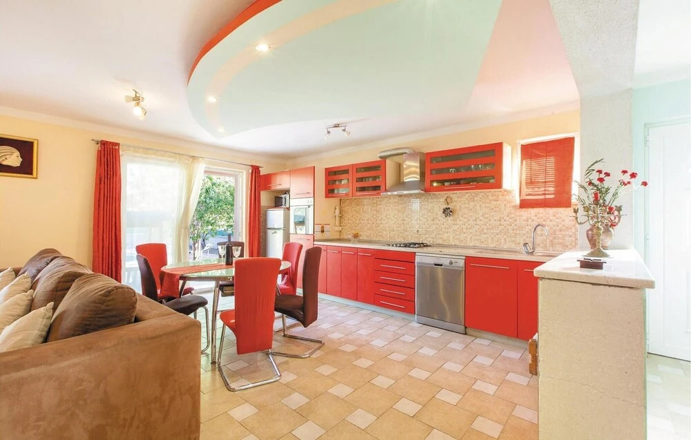 Beautiful Home in Kastel Stafilic With Wifi and 7 Bedrooms