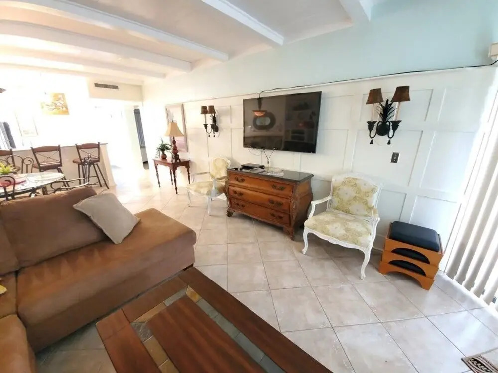 Island House B107