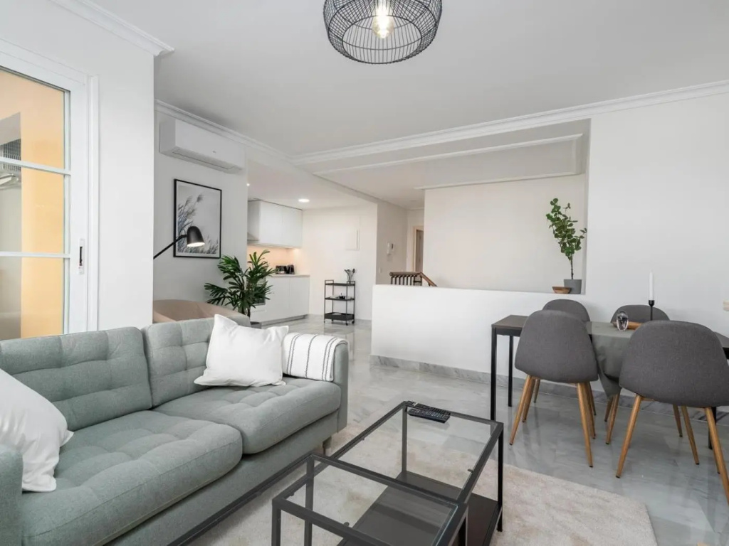 Señorío de aloha 2 bedroom within walking distance to Puerto Banus