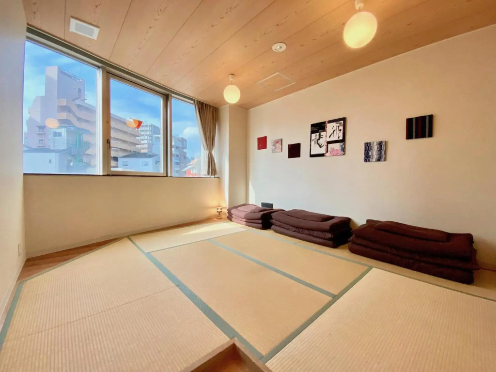 Osaka Guesthouse Nest