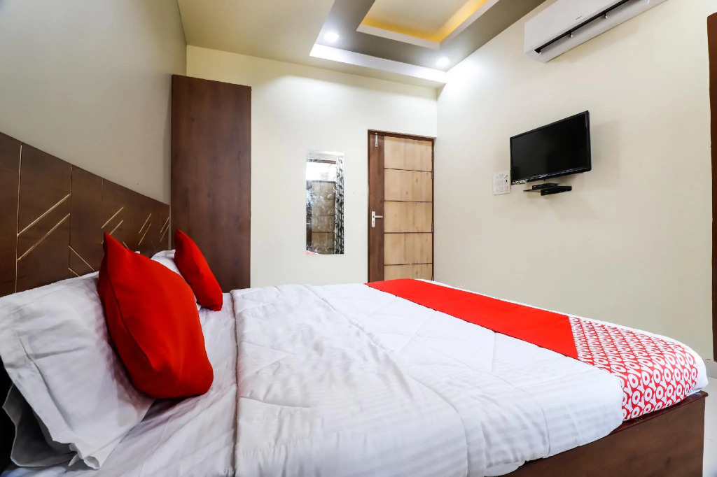 OYO 65866 Shagun Home