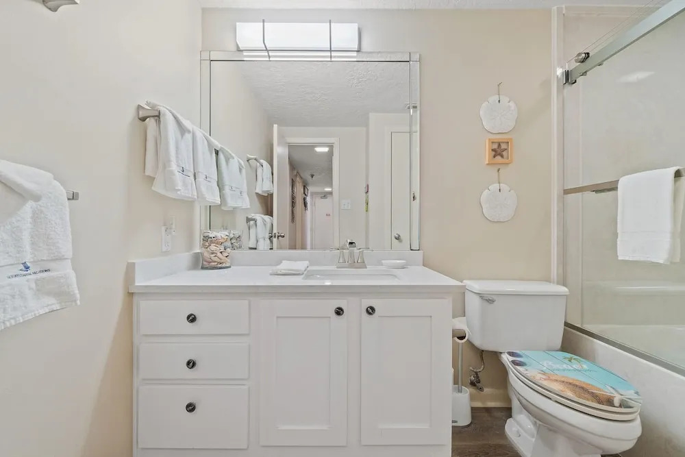 Romar Place 1002