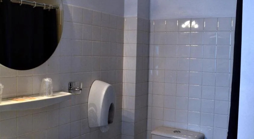 Louis Hotel