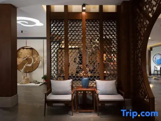 Sulv Lotus · Pushu Manju River View Holiday Hostel