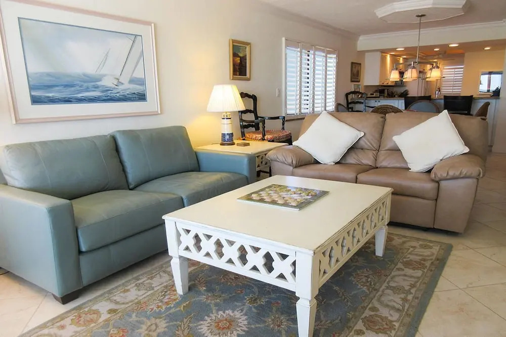 Sunset Condo #805 2 Bedrooms 2 Bathrooms Condo