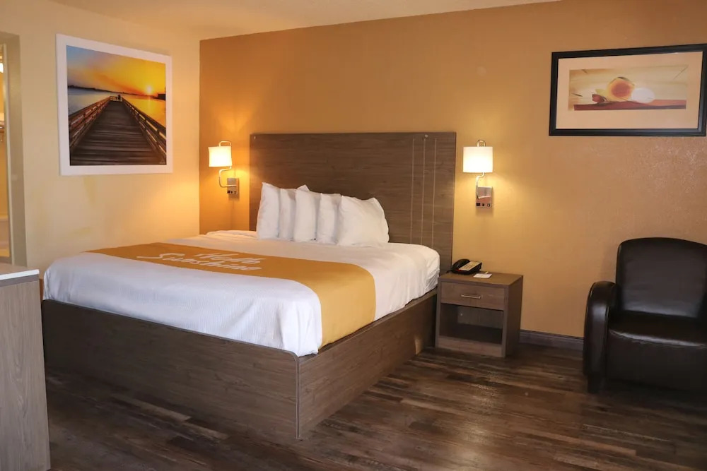 Days Inn Fresno South