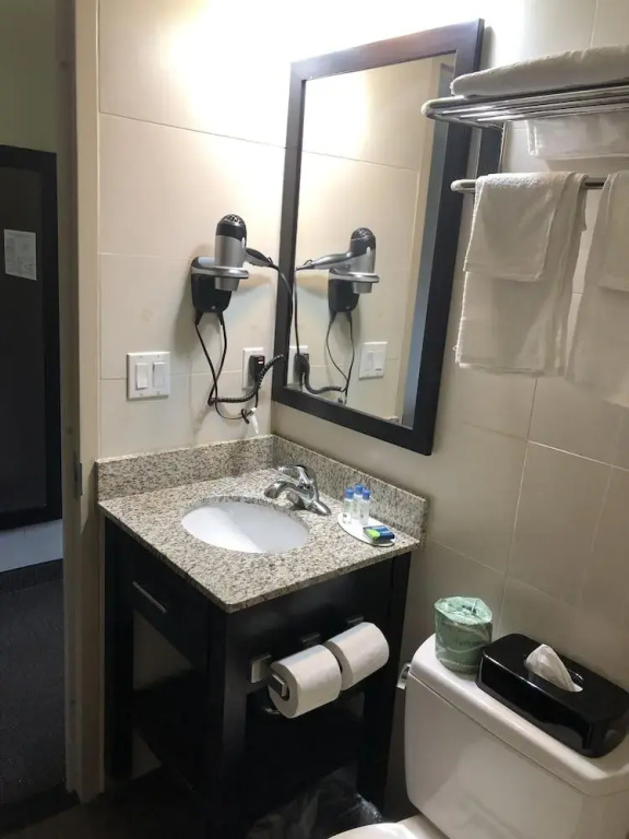 The Vue Inn Brooklyn