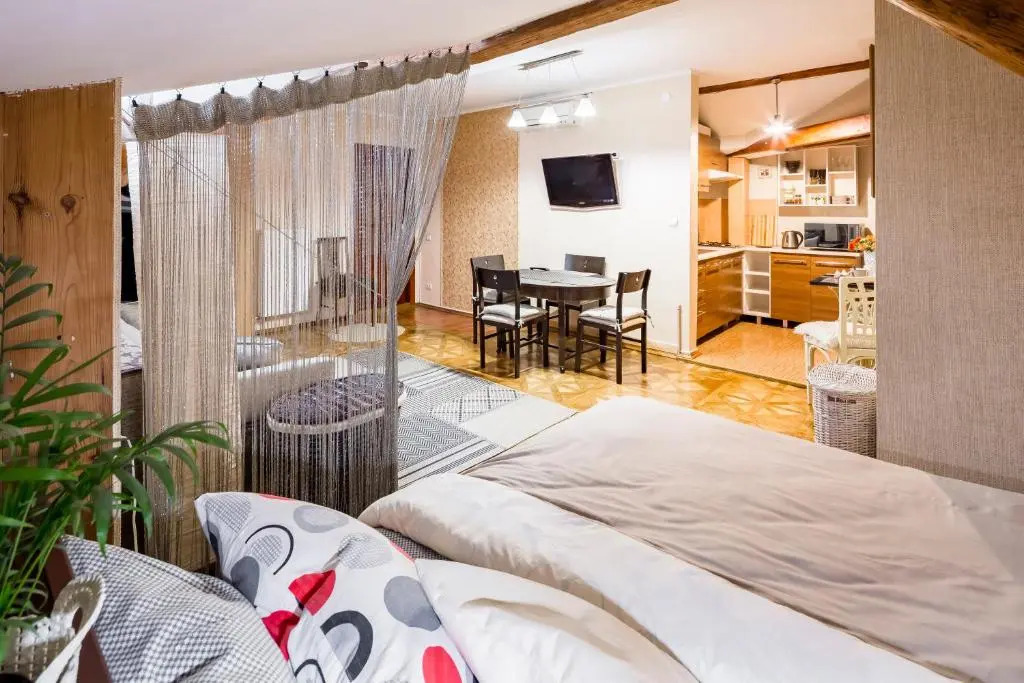 Apartment on Svobody Avenue 47