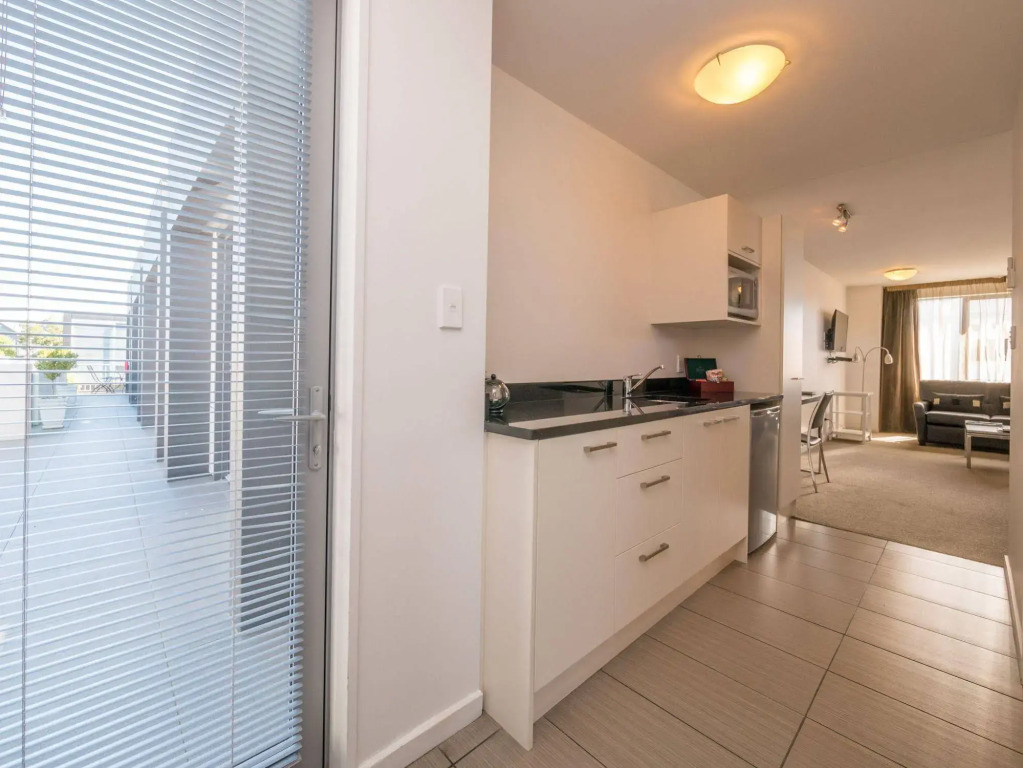 Bellano Motel Suites
