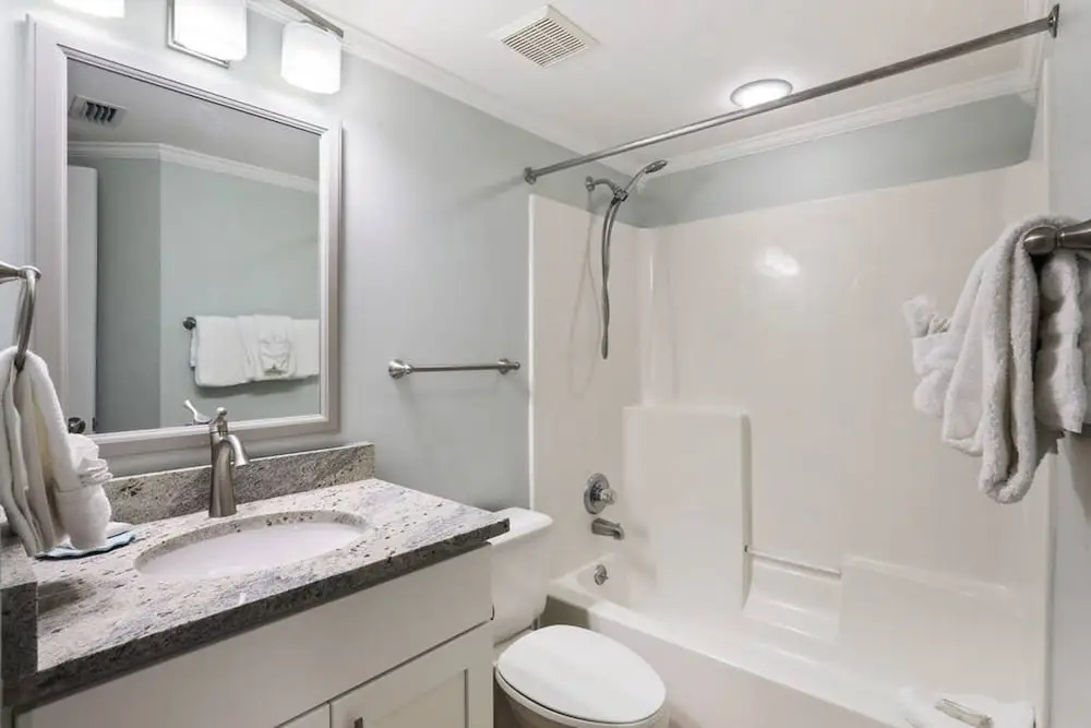 Pelican Pointe1204 3BR 2BA Gulf-front