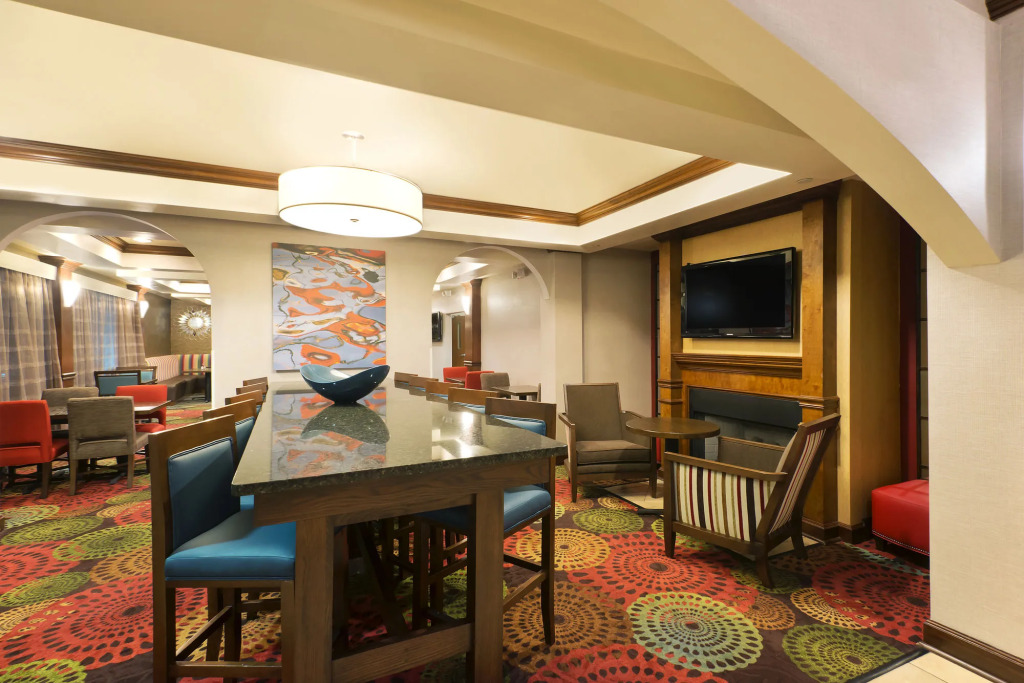 Holiday Inn Express Suites Little Rock West by IHG