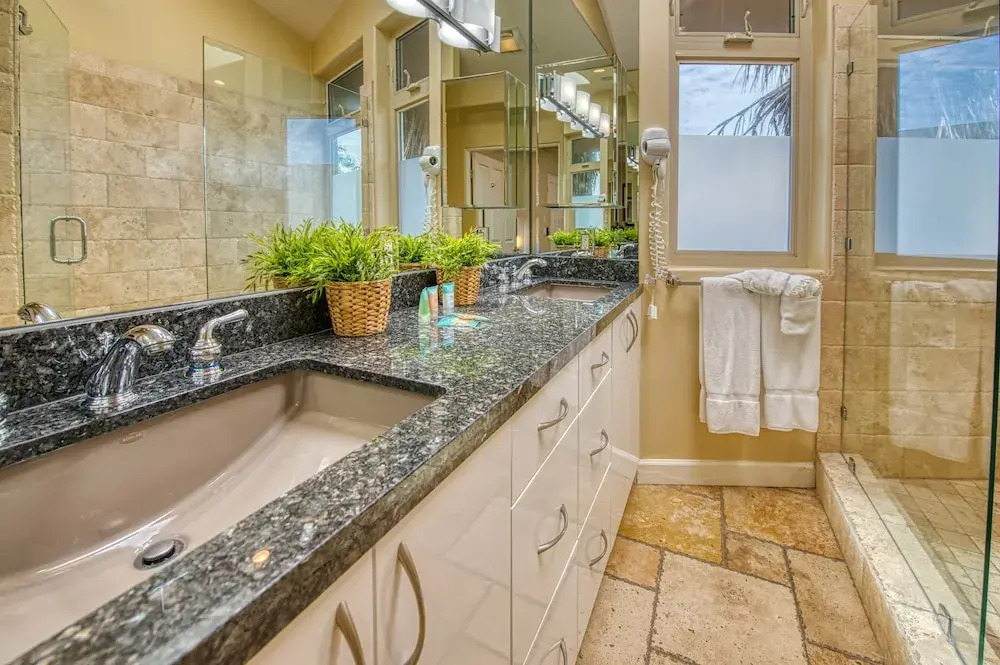 Ocean View Luxury 2