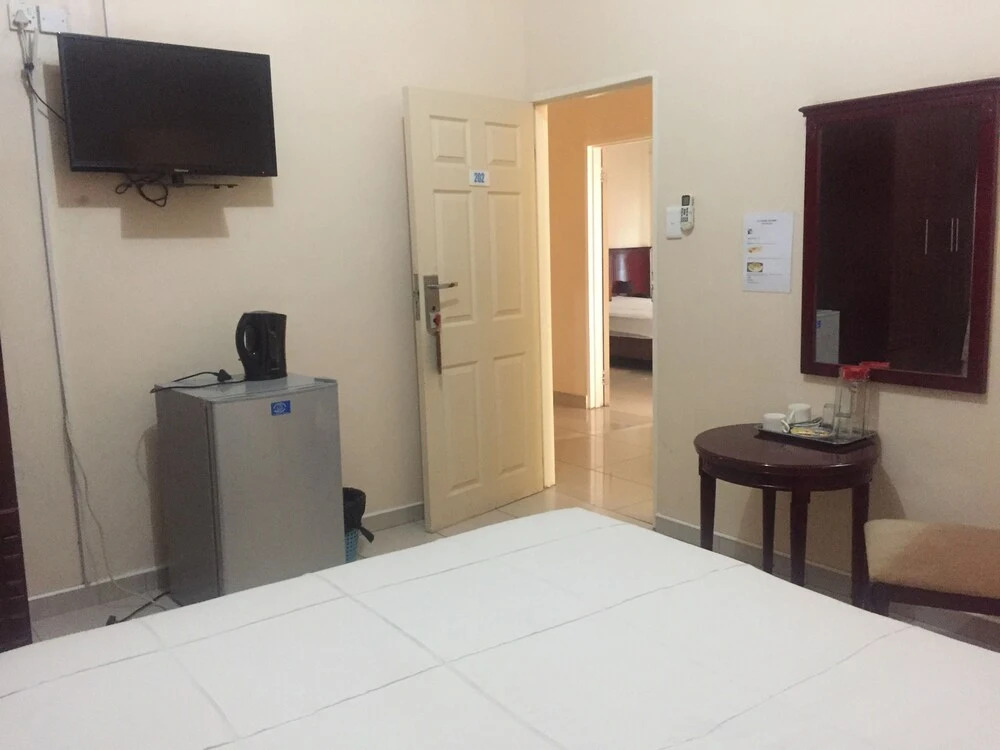 Warm Hands Hotel