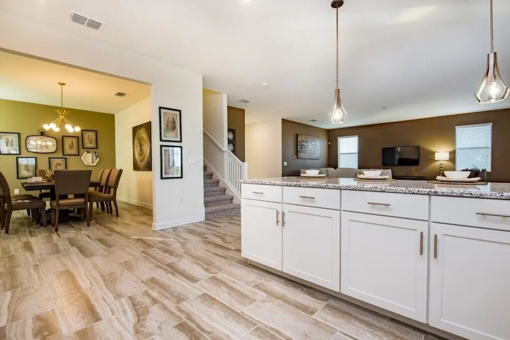 6-Bedroom Villa in Davenport 1517MB