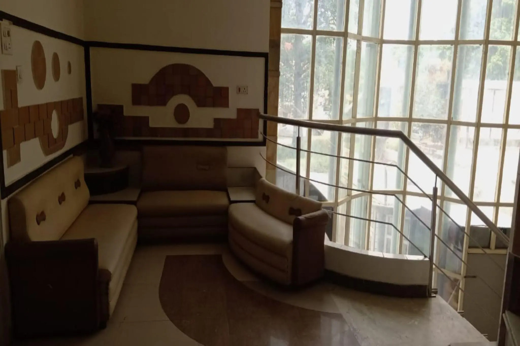 Hotel Harsh Regency