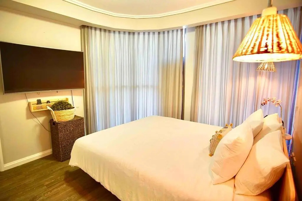 St Johns Apartment 3 Bed 2.5 Bath 2 CarPark Brisbane CBD